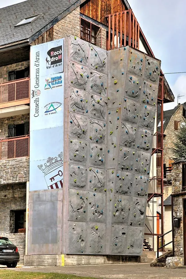 Albergue Era Garona Salardú 0*,